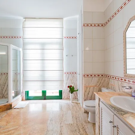 빌라 100 Island Village Julia 아데제