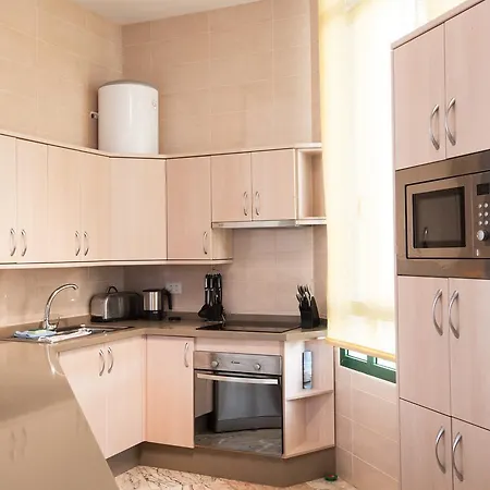 100 Island Village Julia * 아데제