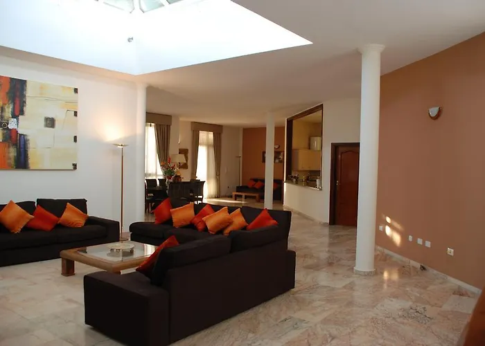 100 Island Village Julia